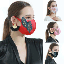 Load image into Gallery viewer, Reusable 3D Leaf Design Comfortable Face Mask